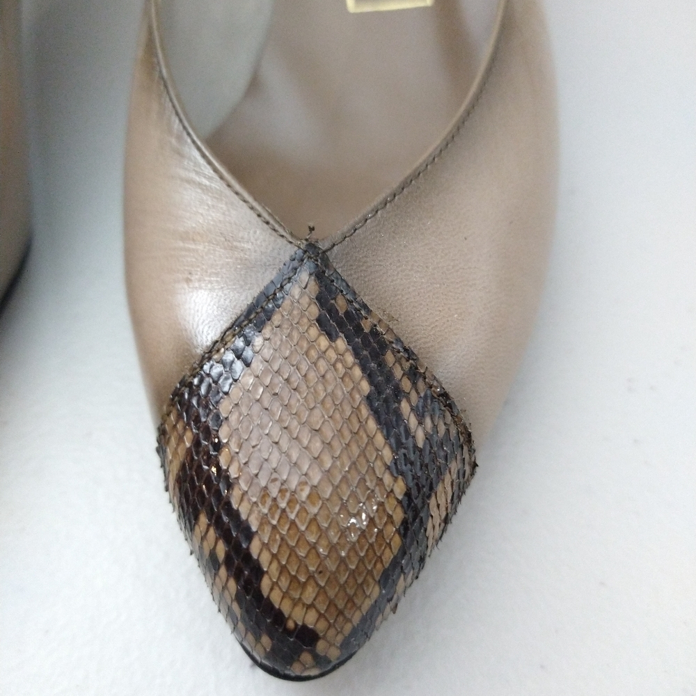 VINTAGE NEVER WORN EVAN PICONE pump. - Picture 6 of 10
